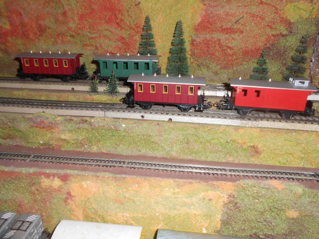Märklin 4007 4008 4 delige lokaalbaan trein rood en groen, Wisselstroom, Treinset, Nieuw, Ophalen of Verzenden