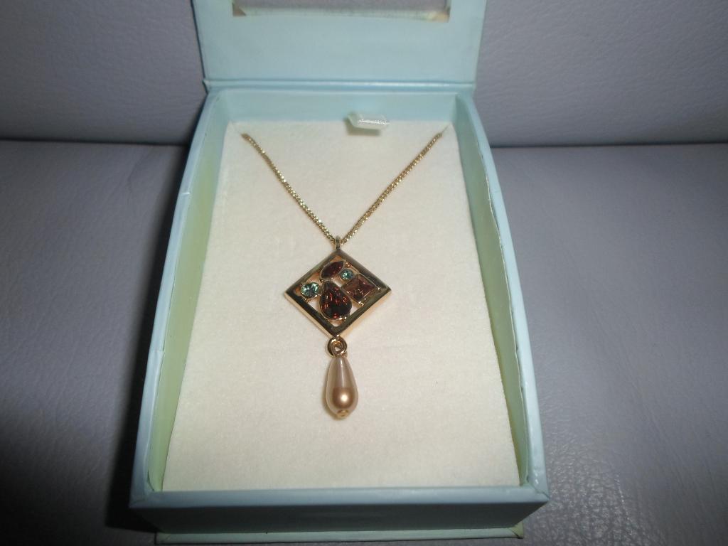 Pave Buckley Jewelry Ketting NIEUW, Nieuw, Ophalen of Verzenden, Goud, Overige materialen