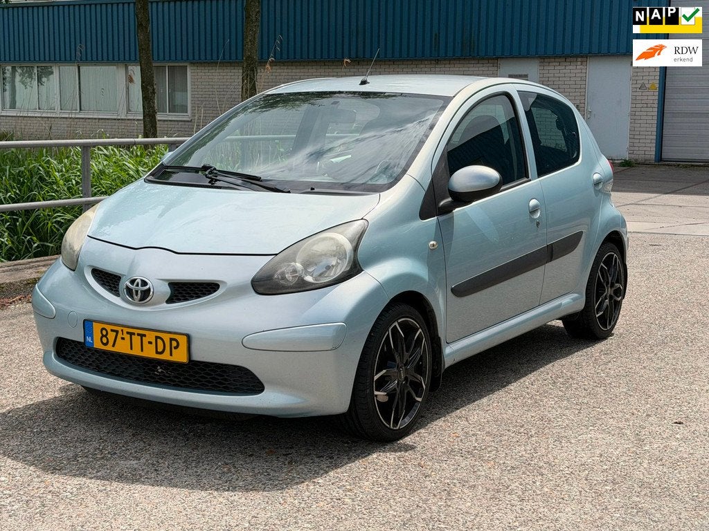 Toyota Aygo 1.0-12V + Automaat! Airco! 5DRS 1 jaar APK!, Gebruikt, 68 pk, Origineel Nederlands, Bedrijf