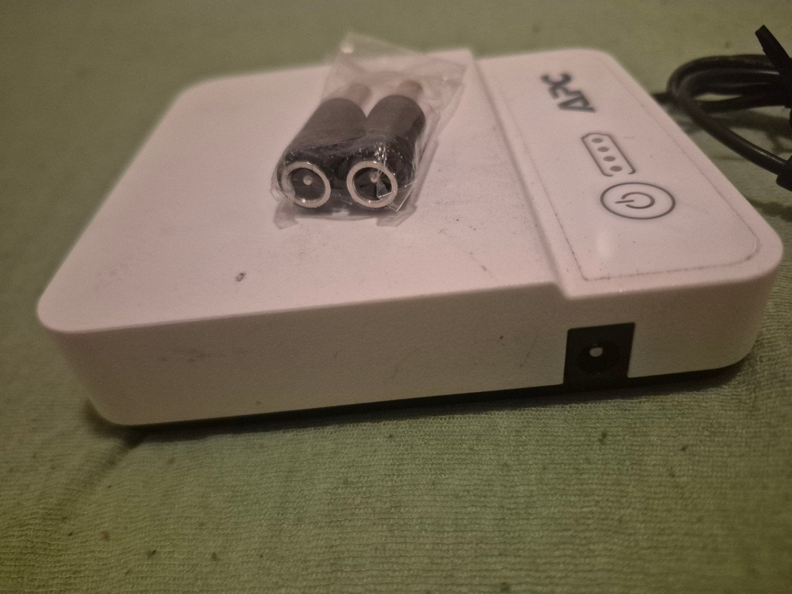 APC Back-UPS Connect UPS met DC-uitgang, Ophalen