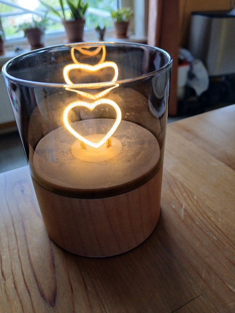 Lamp met hartje, Ophalen, Zo goed als nieuw