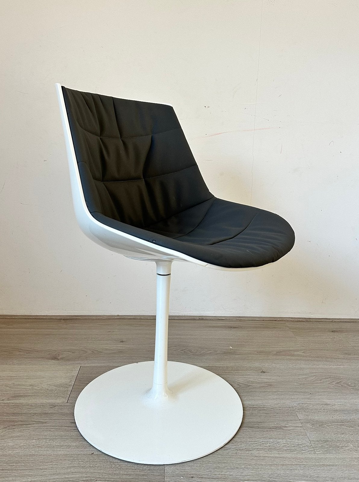 6 MDF Italia Flow design draai fauteuils, Ophalen, Stof, Gebruikt, Grijs