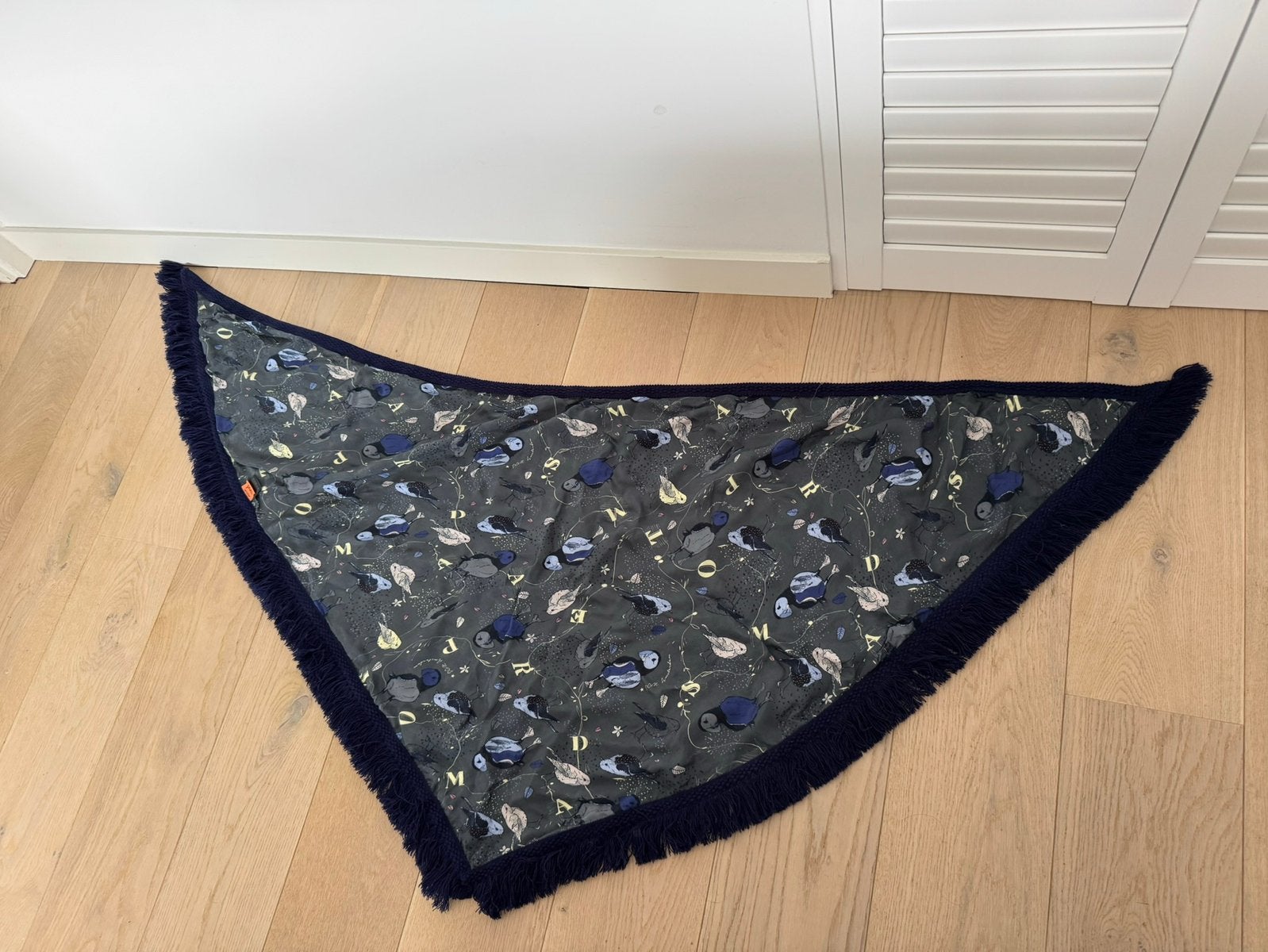 POM Amsterdam sjaal, Ophalen of Verzenden, Zo goed als nieuw, Maat 46/48 (XL) of groter, Sjaal