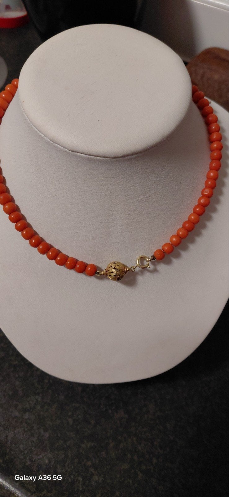 TOPPER ! zware bloedkoraal ketting 40 cm, Verzenden, Goud, Ketting