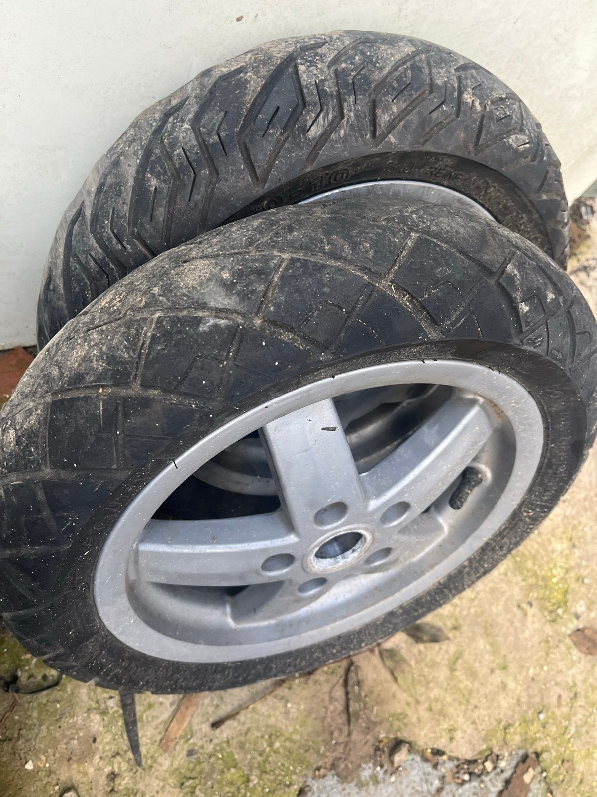 Vespa LX voorvelg met band, Ophalen of Verzenden, Gebruikt, Overige typen, Vespa