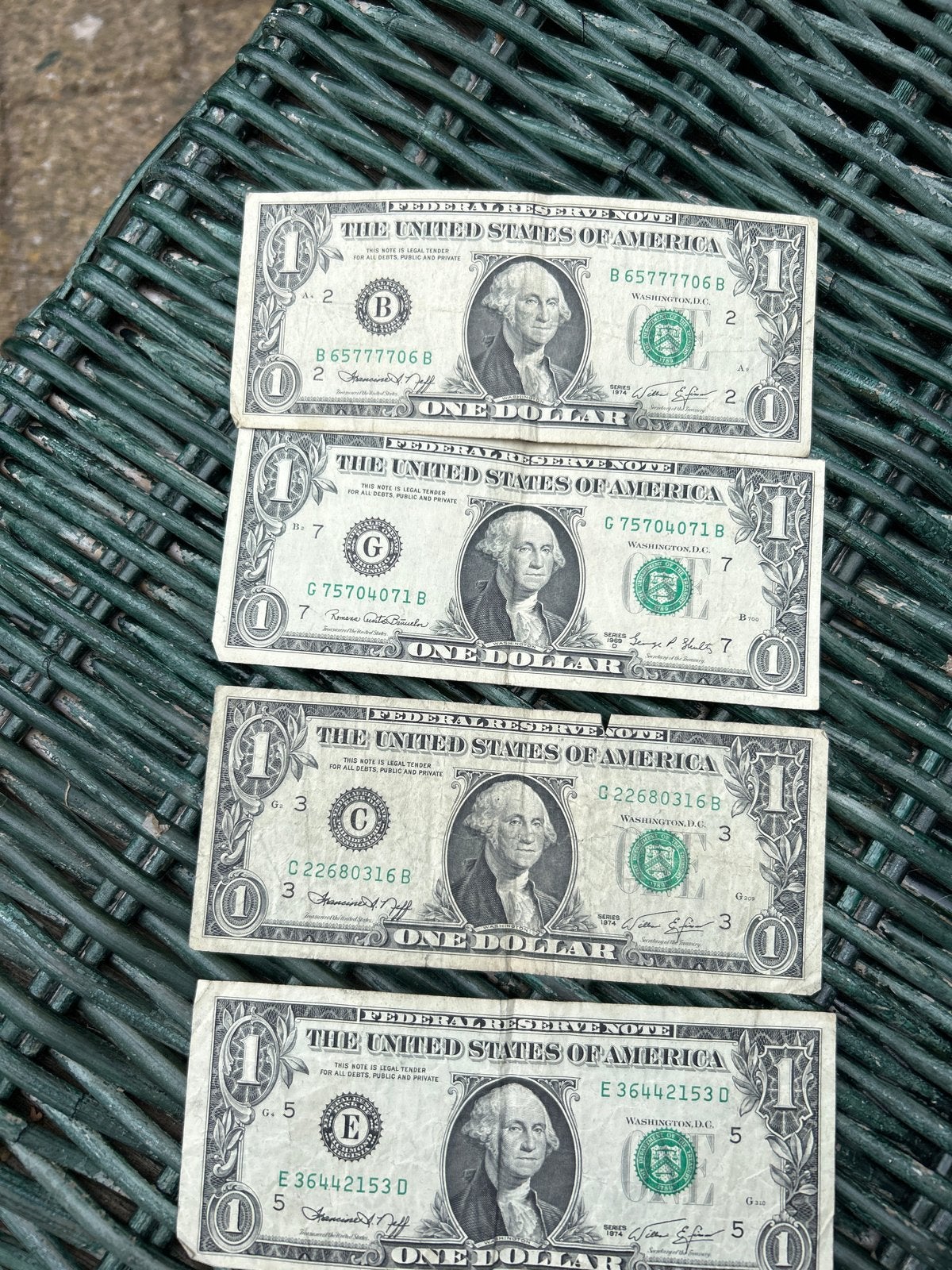 Vier amerikaanse dollar biljetten, Ophalen of Verzenden, Noord-Amerika, Setje