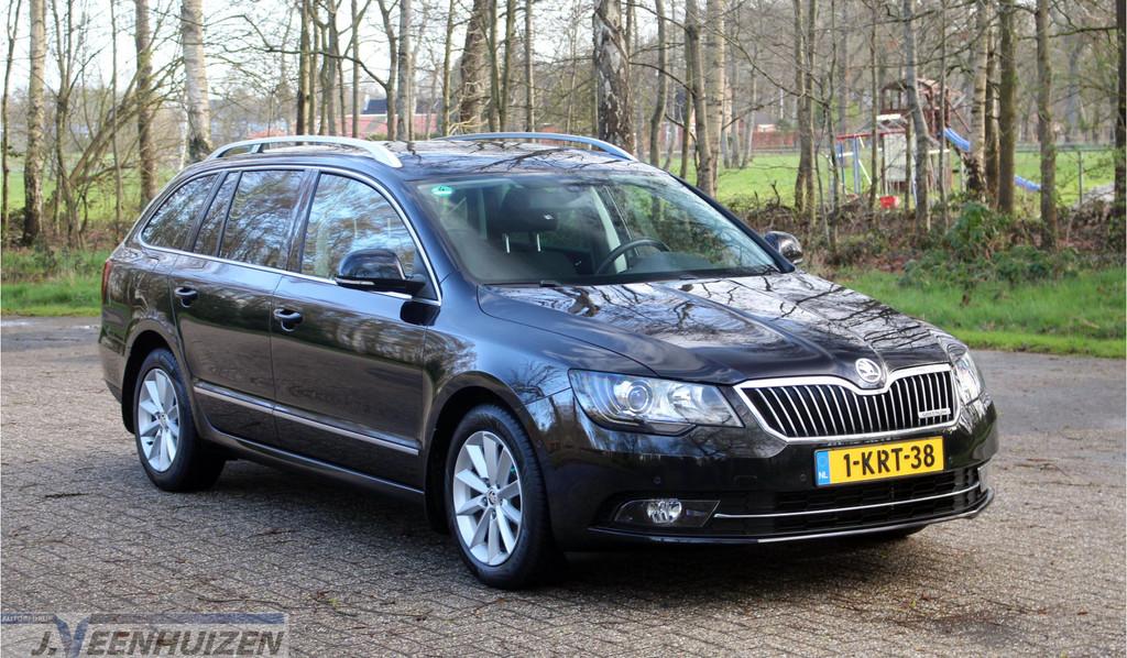 Skoda Superb Combi 1.6 TDI Ambition Business |✨ Veel ruimt, Auto's, Voorwielaandrijving, Stof, Gebruikt, 4 cilinders