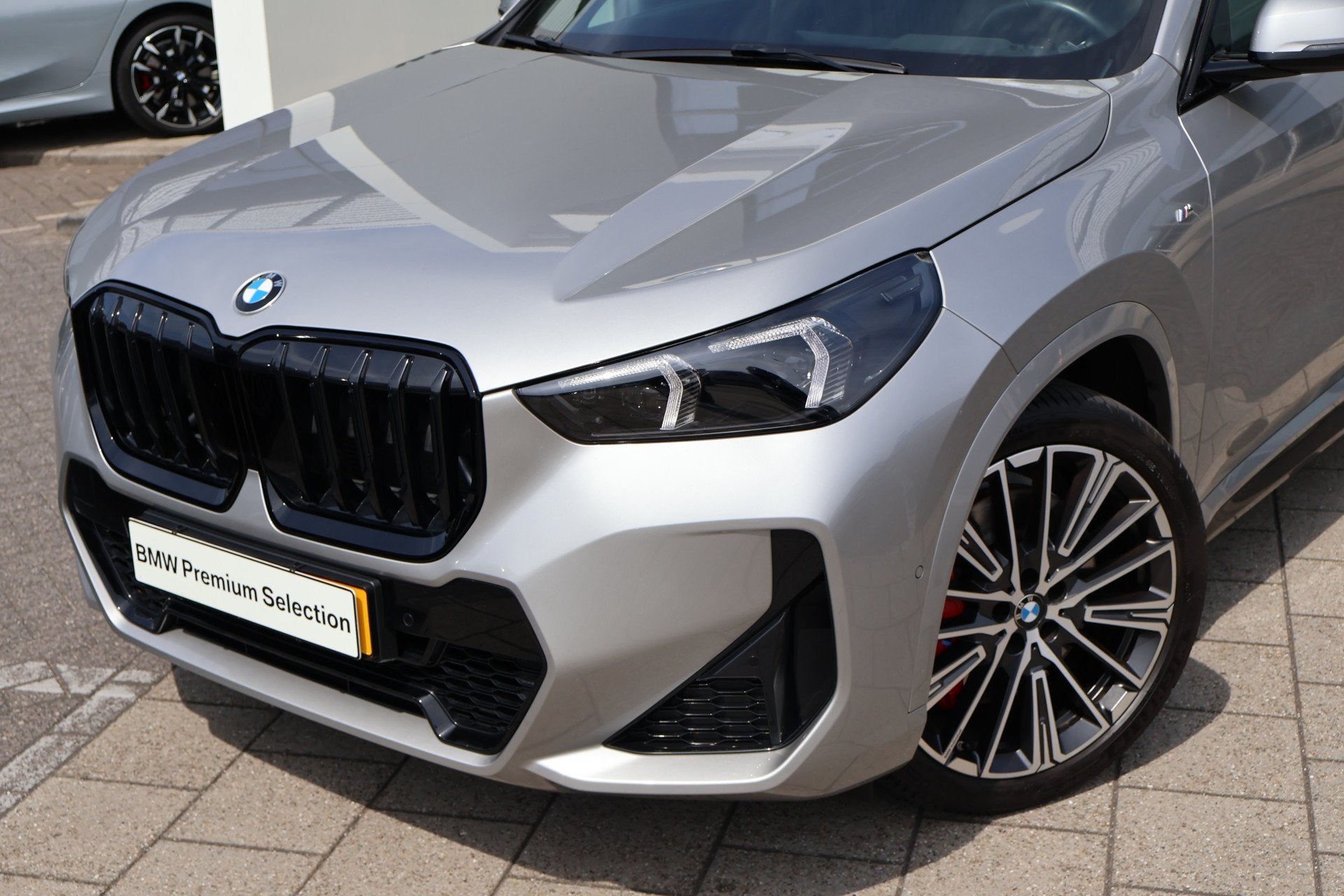 BMW X1 xDrive23i M Sport Automaat / Panoramadak / Adaptieve, Auto's, Gebruikt, 4 cilinders, Bedrijf, Vierwielaandrijving