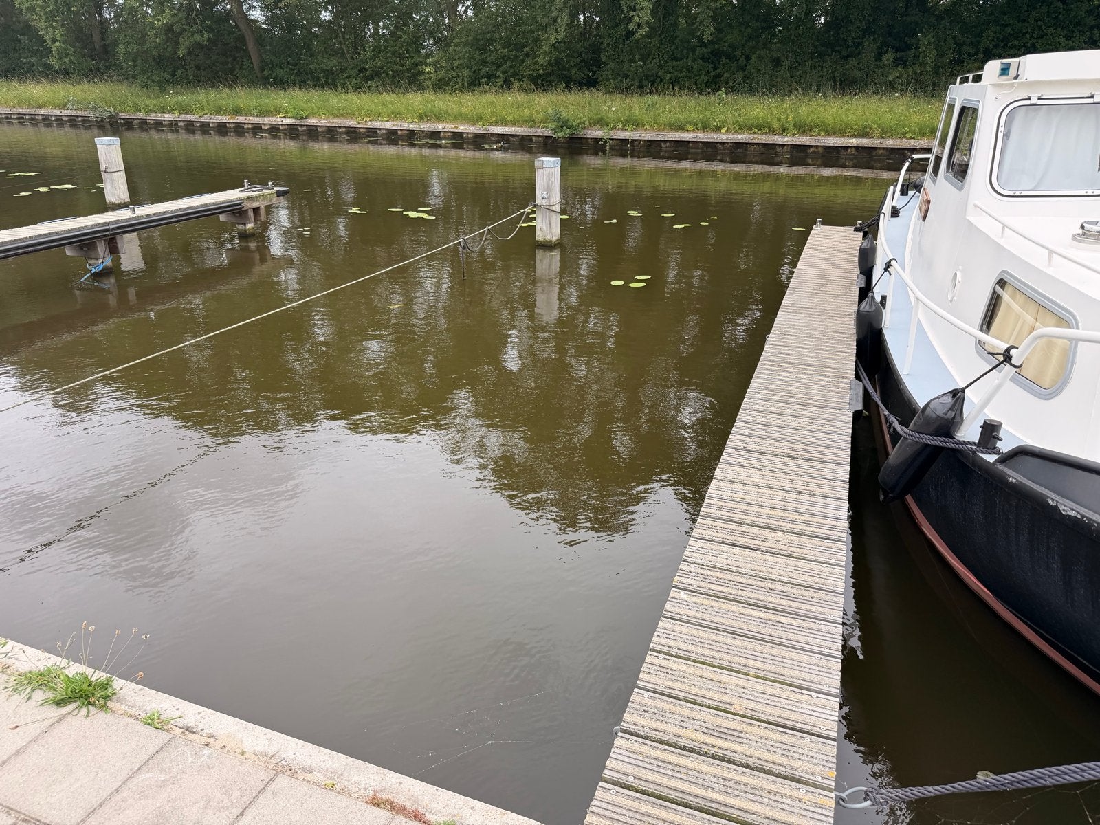 Ligplaats met parkeerplaats WSV 'De Bavelaar' Rijnsburg, Herfst, Buiten