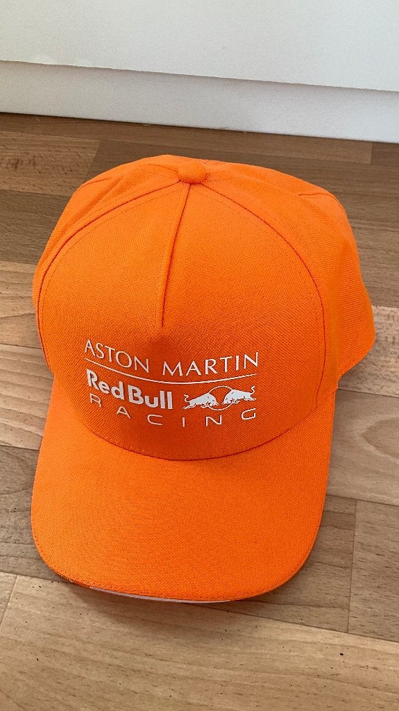 Te koop: Red Bull racing cap Aston Martin, Ophalen of Verzenden, Zo goed als nieuw, Formule 1