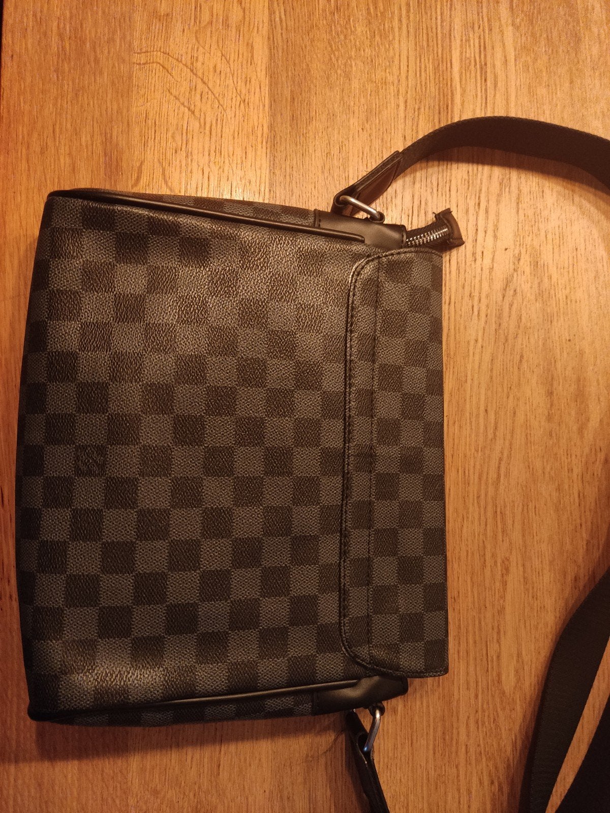 vandaag ophalen voor 40 euro Louis Vuitton schouder tas, Sieraden, Tassen en Uiterlijk, Ophalen of Verzenden, Gebruikt, Zwart