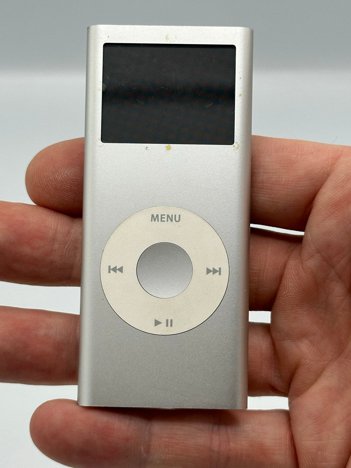 Apple iPod Nano 2GB Zilver - Gebruikt, Audio, Tv en Foto, Mp3-spelers | Apple iPod, Gebruikt, Ophalen of Verzenden, Nano, Zilver