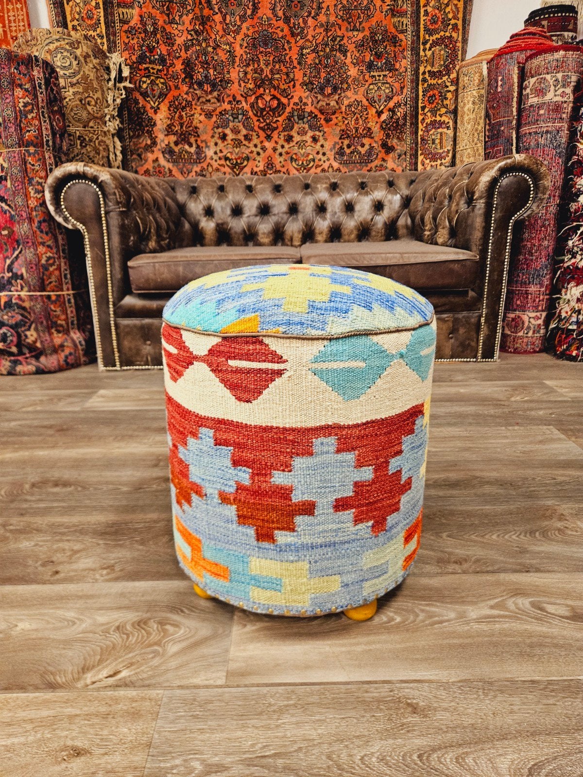 Handgemaakte Afghaanse Kelim poef. Prachtige kleuren!, Afghaans, Minder dan 50 cm, Rond, Nieuw