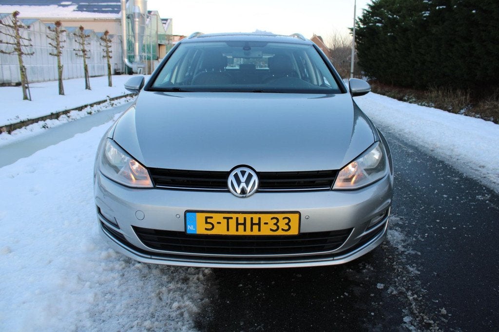 Volkswagen Golf Variant 1.2 TSI Highline Automaat, Auto's, Volkswagen, Euro 5, Gebruikt, 4 cilinders, Leder en Stof