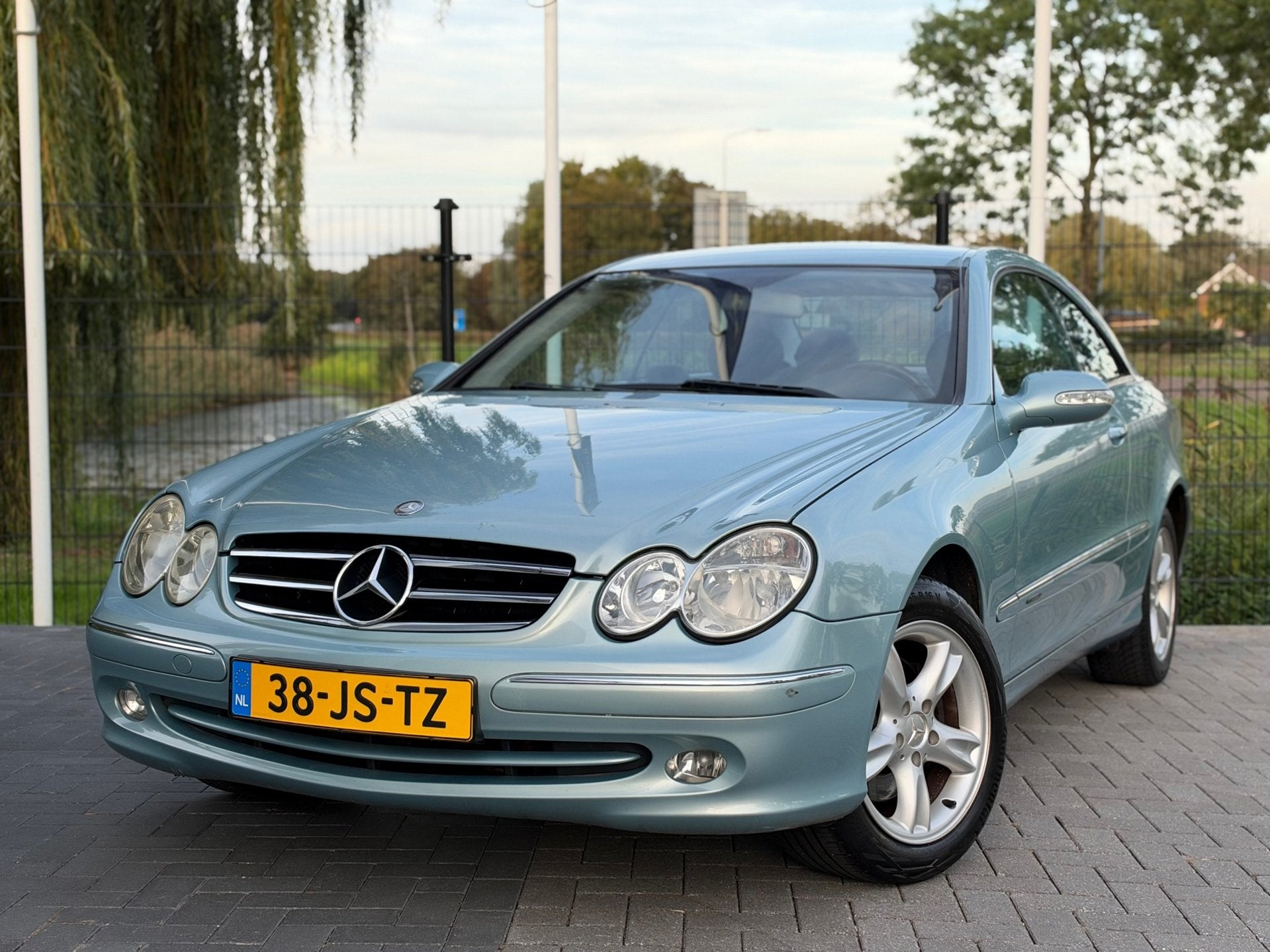 Mercedes-Benz CLK-klasse Coupé 240 V6 AUT / CLIMA / CRUISE, Automaat, Gebruikt, Zwart, 2597 cc