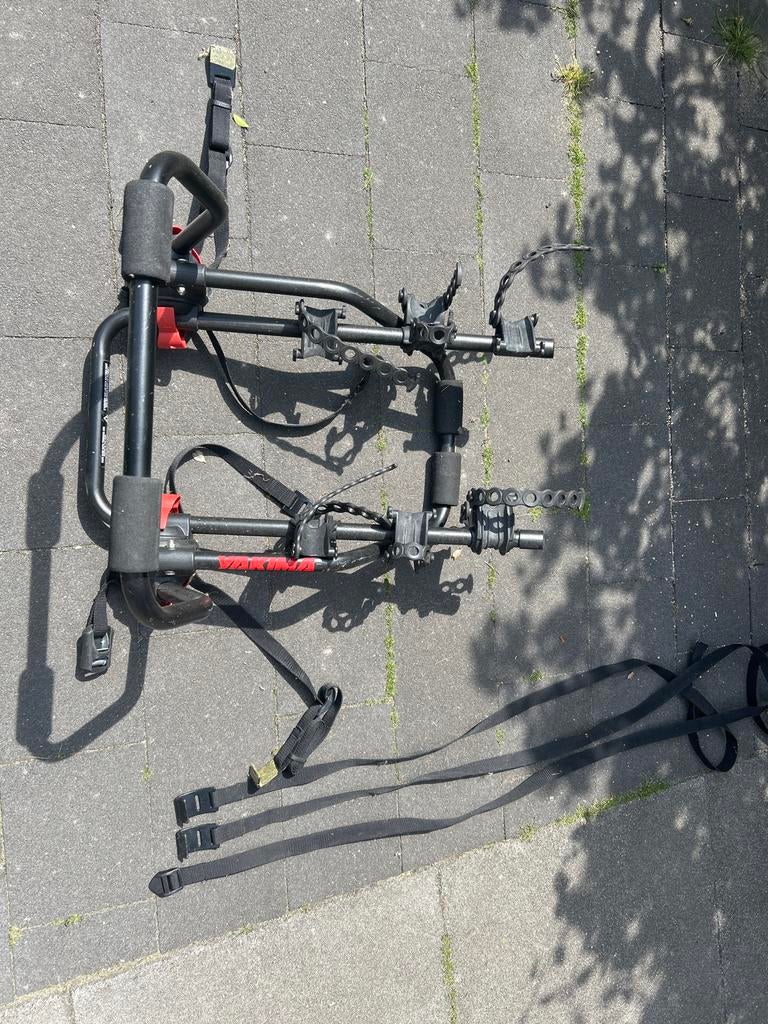 Yakima HangOut 3 Fietsendrager voor Achterklep, Auto diversen, Fietsendragers, Ophalen of Verzenden, 3 fietsen of meer, Zo goed als nieuw