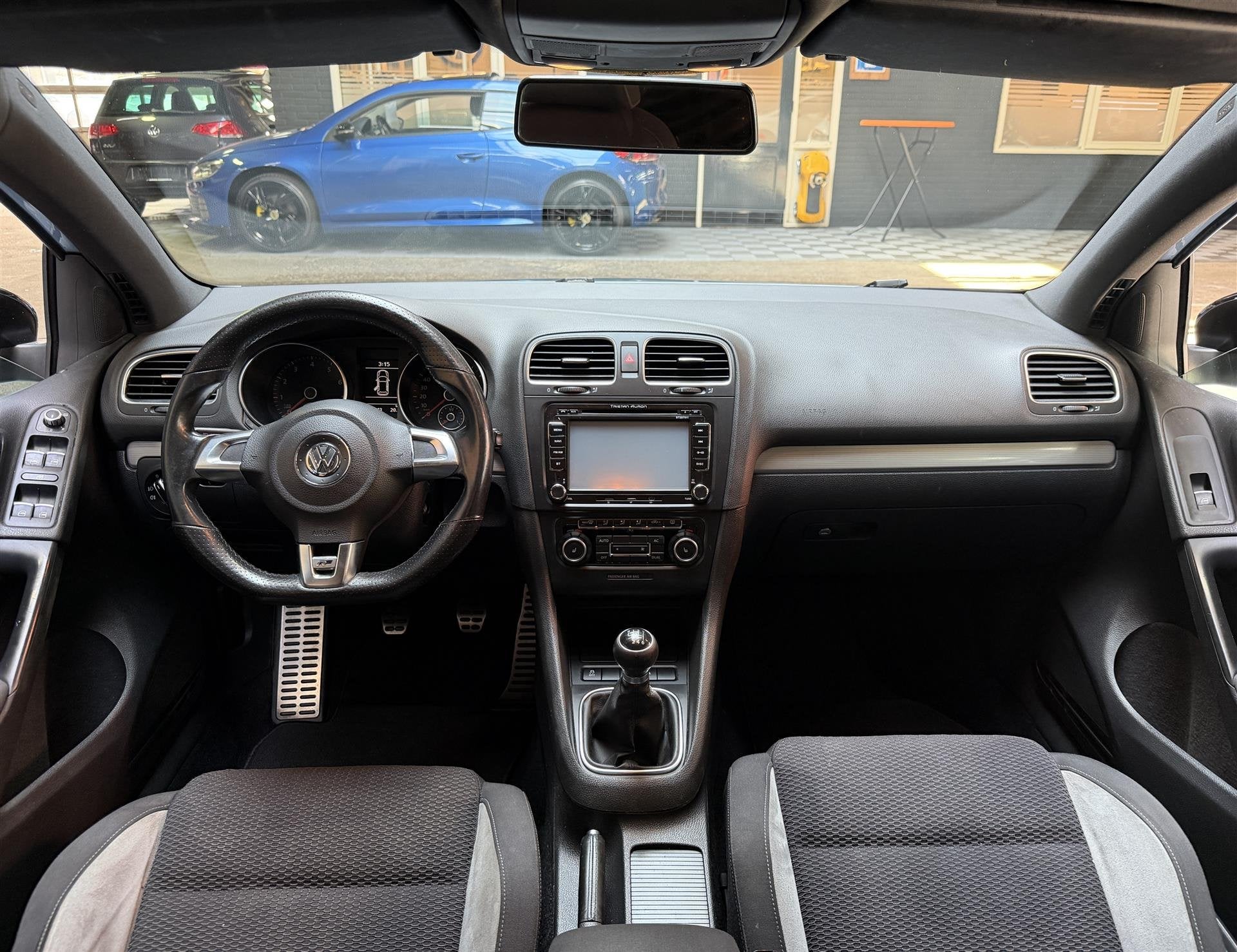 Foto 15 van Volkswagen Golf 1.4 TSI 122PK Carplay | Maxtonn | 19'' sport