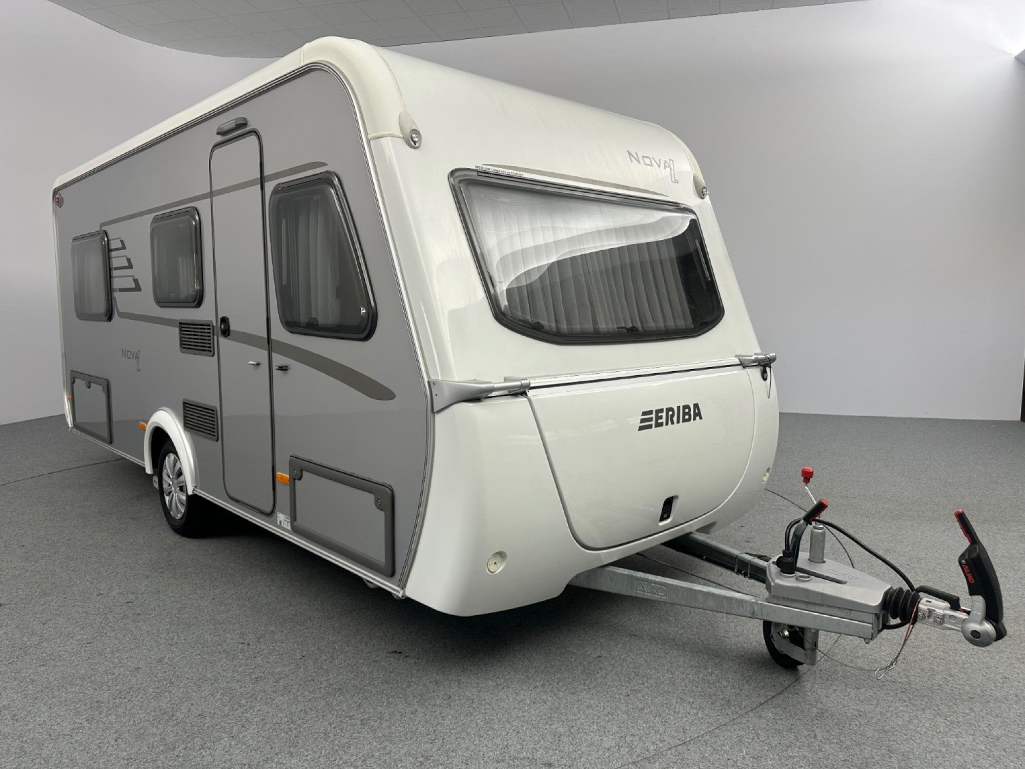 Eriba Nova Light 442 Crystal Silver Mover, Caravans en Kamperen, Caravans, 4 tot 5 meter, Eriba, 1000 - 1250 kg, 2 aparte bedden