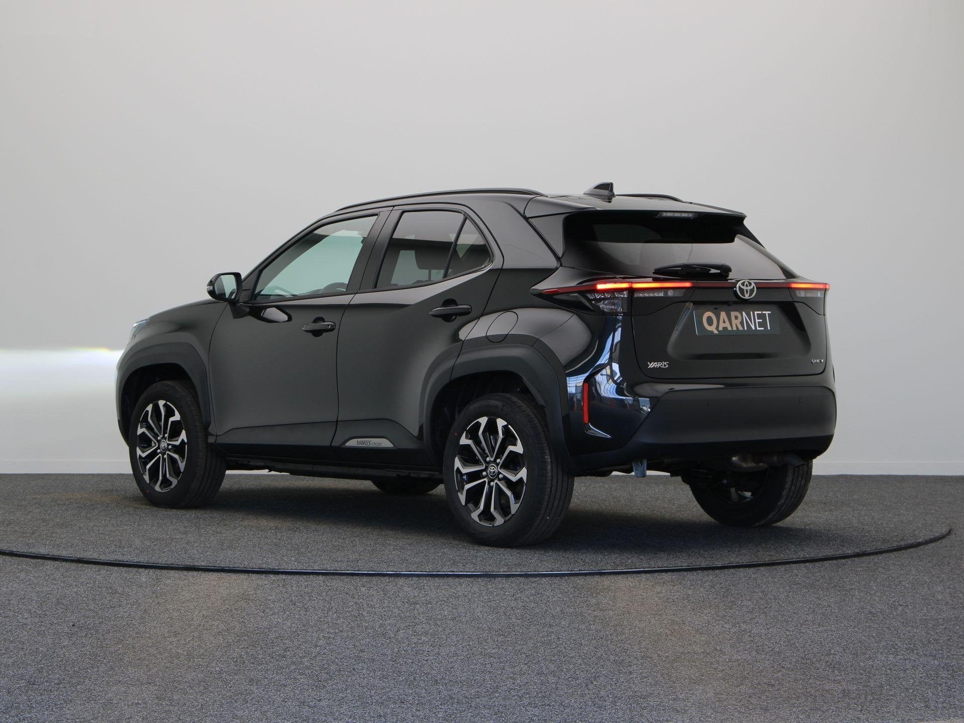 Toyota Yaris Cross 1.5 Hybrid 130 Dynamic | Stoelverwarming, Dealer onderhouden, Stof, Gebruikt, Zwart
