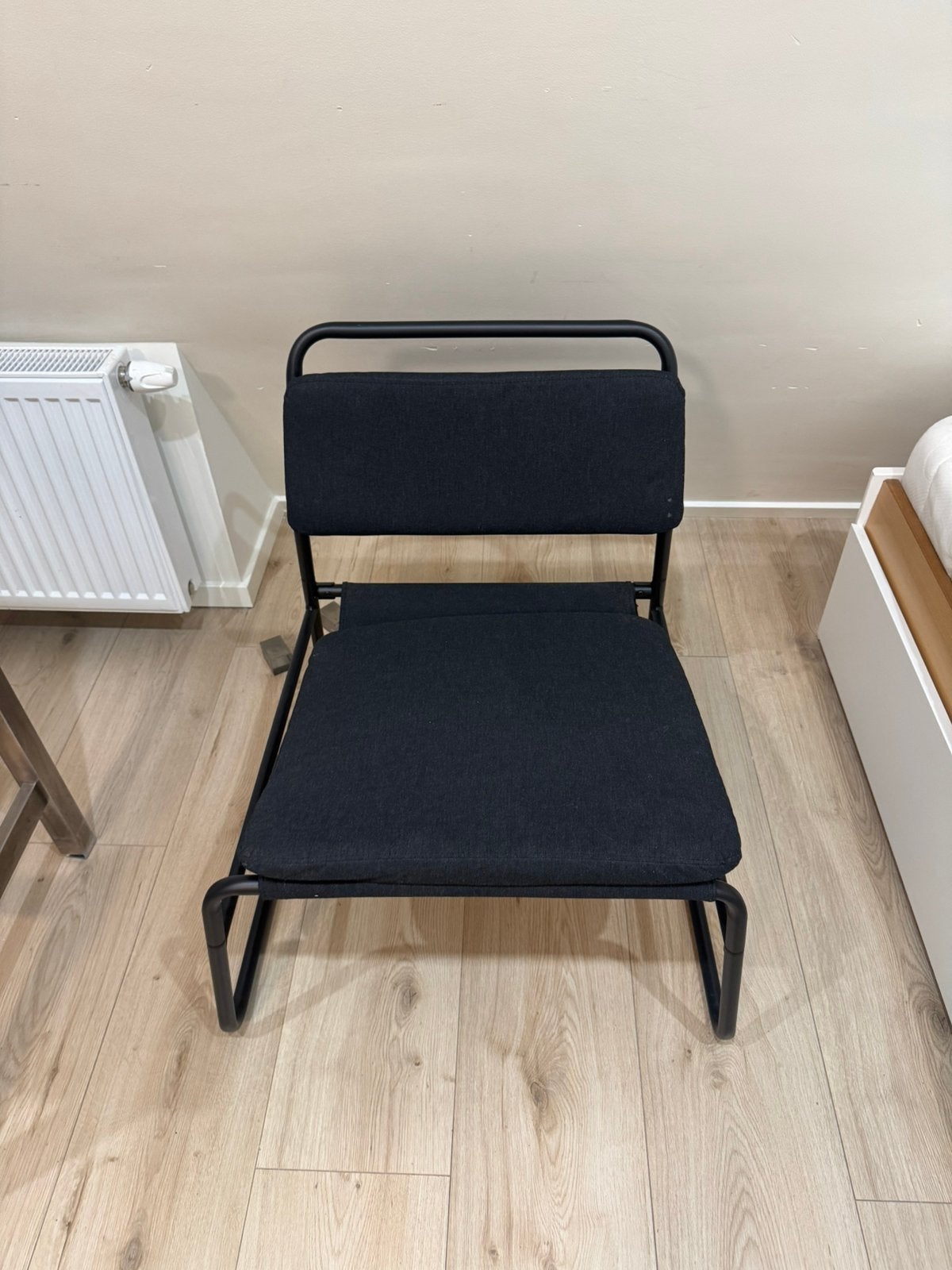 low chair, Ophalen of Verzenden, Zo goed als nieuw