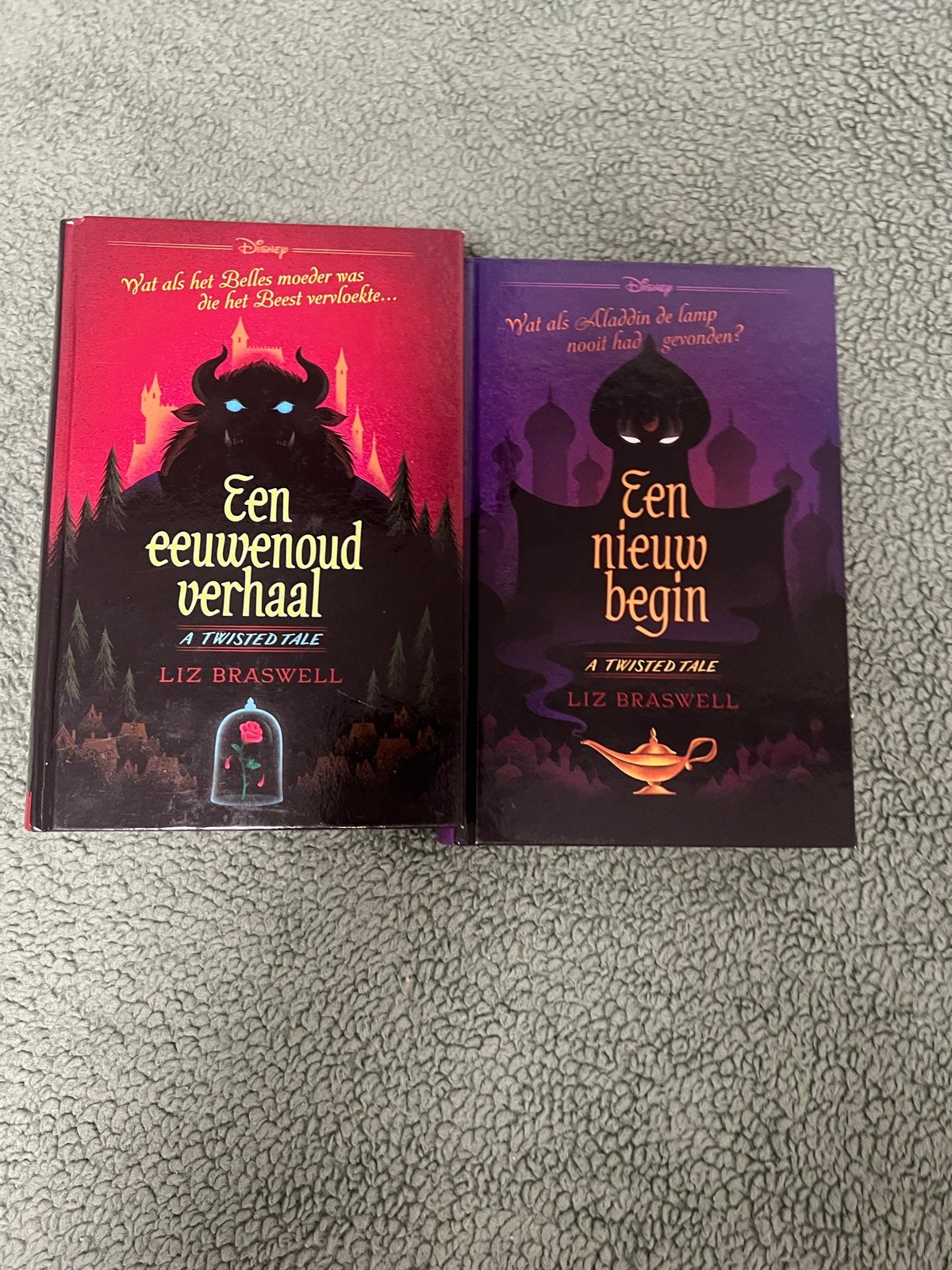 Disney Twisted Tale Boeken: Een Eeuwenoud Verhaal & Een Nieu, Boeken, Ophalen of Verzenden, Zo goed als nieuw, Nederland