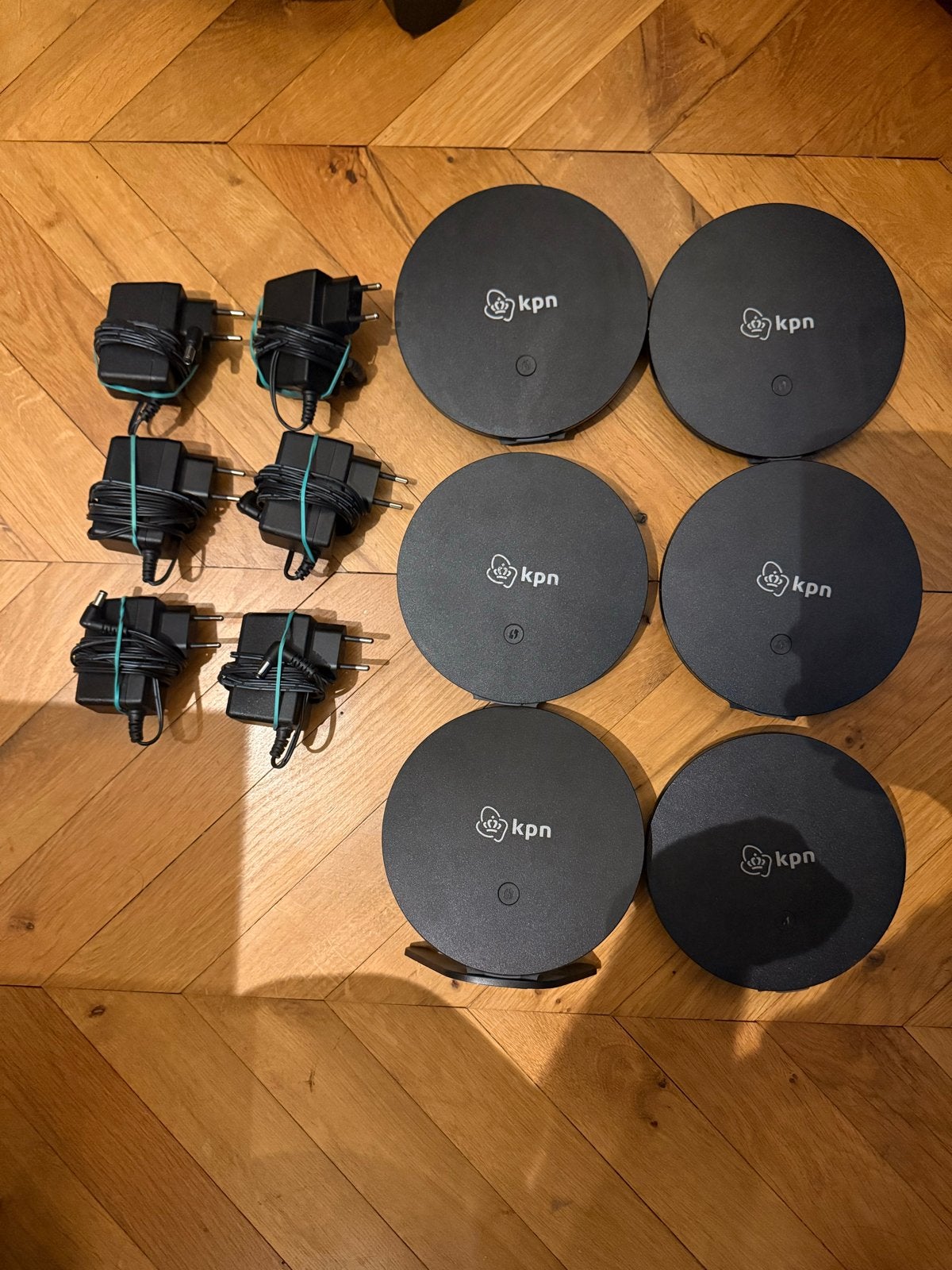 KPN Superwifi 2 Zwart - 6 stuks voor optimaal bereik, Ophalen of Verzenden, Gebruikt, Router