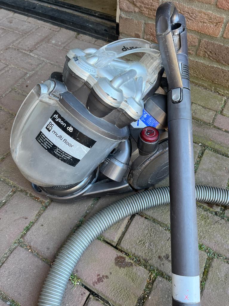 Dyson DC29 Multi Floor Sledestofzuiger - defect, Witgoed en Apparatuur, Stofzuigers, Ophalen, Dyson, Niet werkend, Reservoir