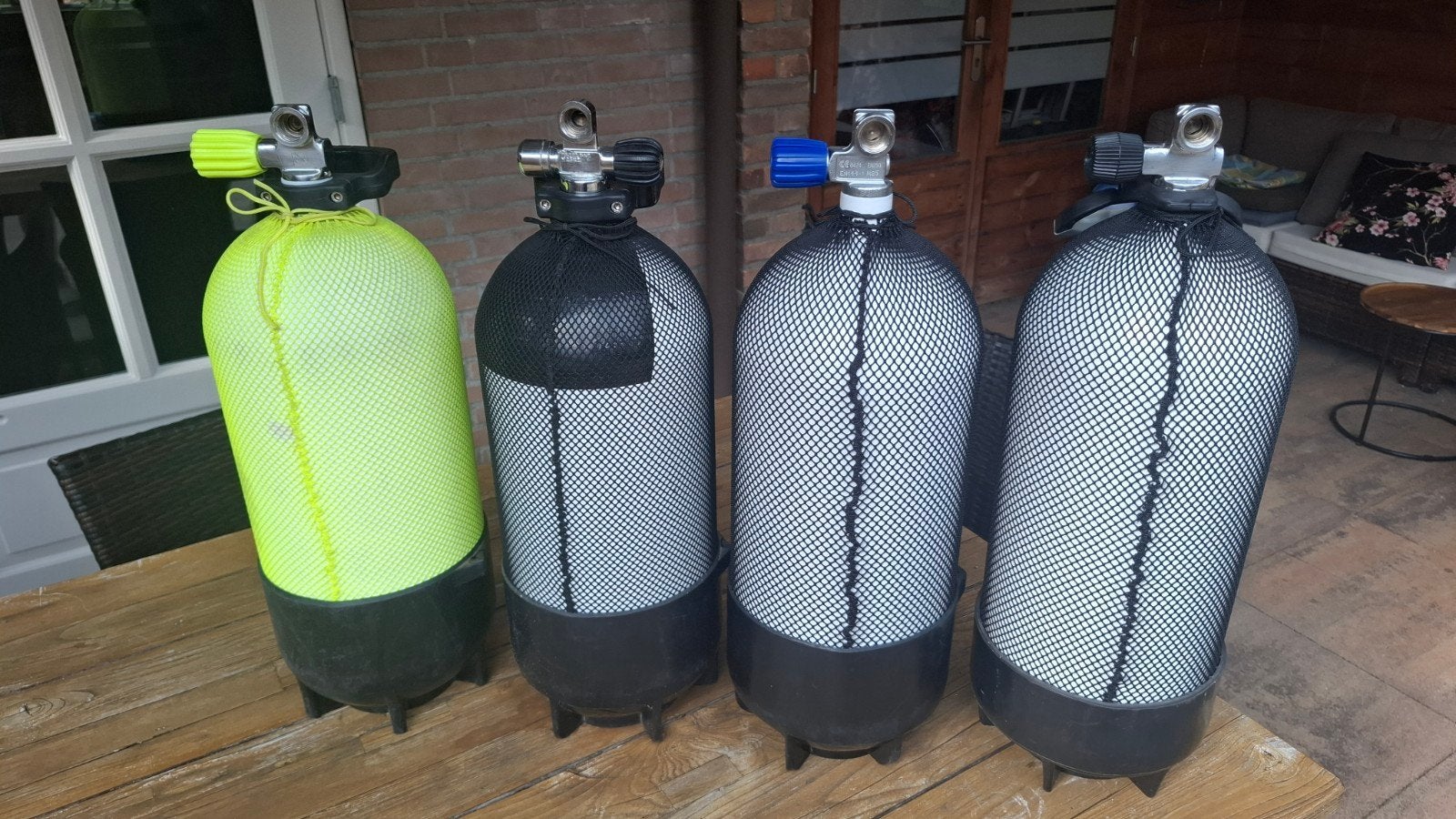 4x 12 liter duikflessen (bommetjes) - gekeurd tot 2031, Ophalen, Zo goed als nieuw, Duikfles
