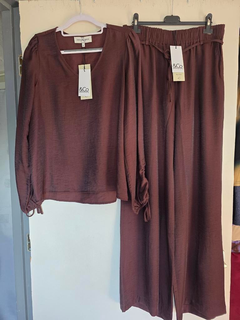 Nieuw &co woman pak bruin M, Maat 38/40 (M), Bruin, Nieuw, Ophalen of Verzenden