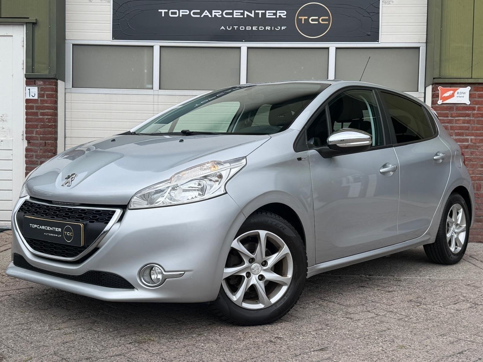 Peugeot 208 1.2 Style/AIRCO/AUT/PARKS/NAVI/CRUISE/APK/NAP, Auto's, Euro 6, 1199 cc, Origineel Nederlands, 3 cilinders