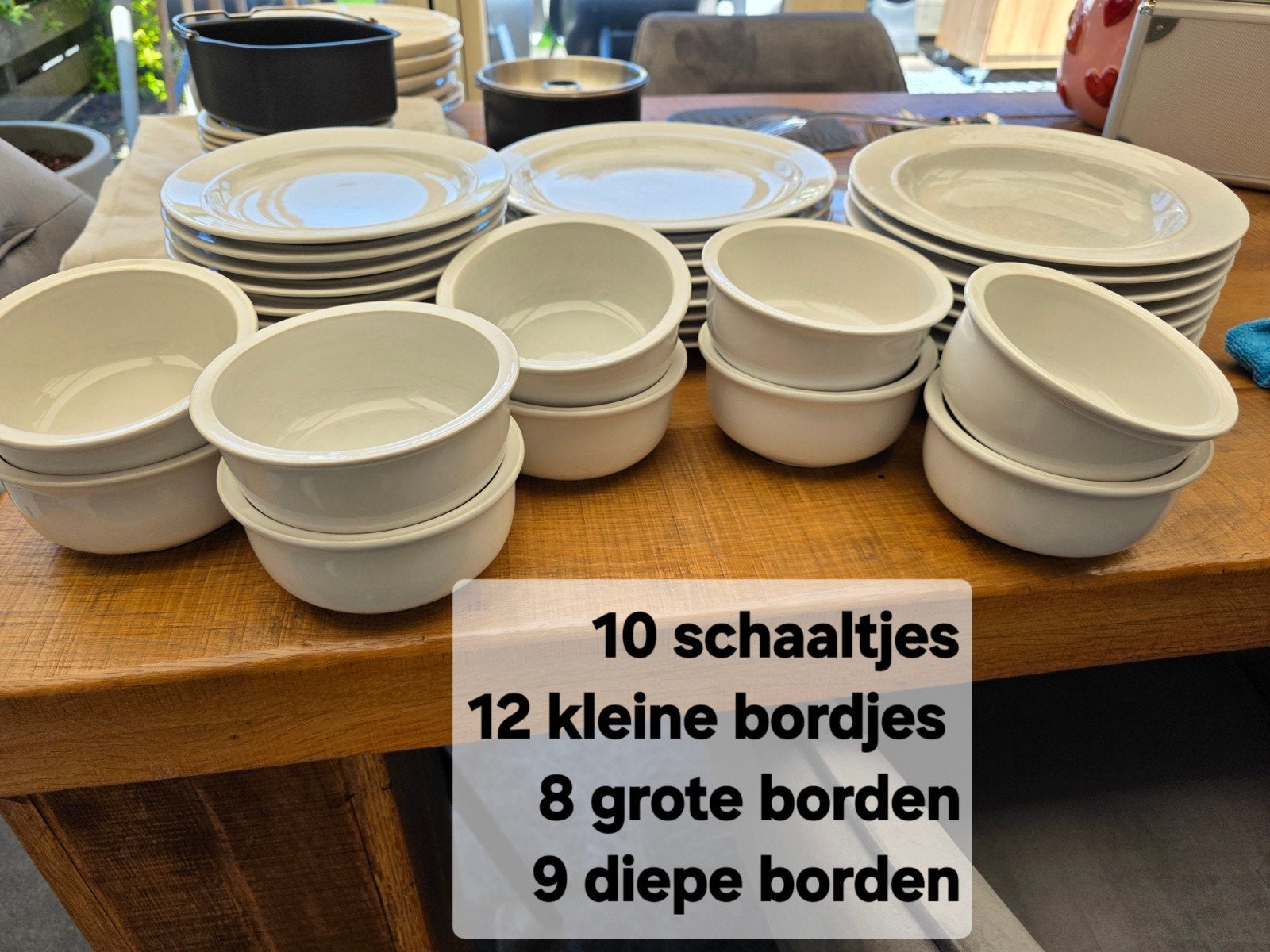 Wit servies, Huis en Inrichting, Keuken | Servies, Ophalen, Gebruikt, Porselein, Overige stijlen