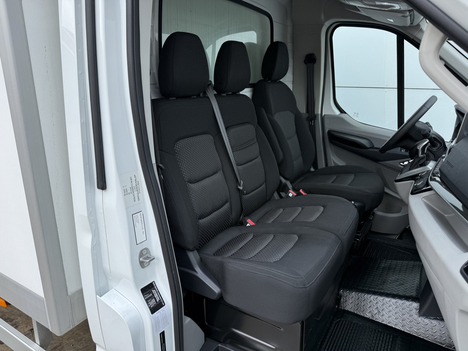 Foto 7 van Maxus eDeliver9 65kWh 204PK Elektrisch! 171km WLTP Elektrisc