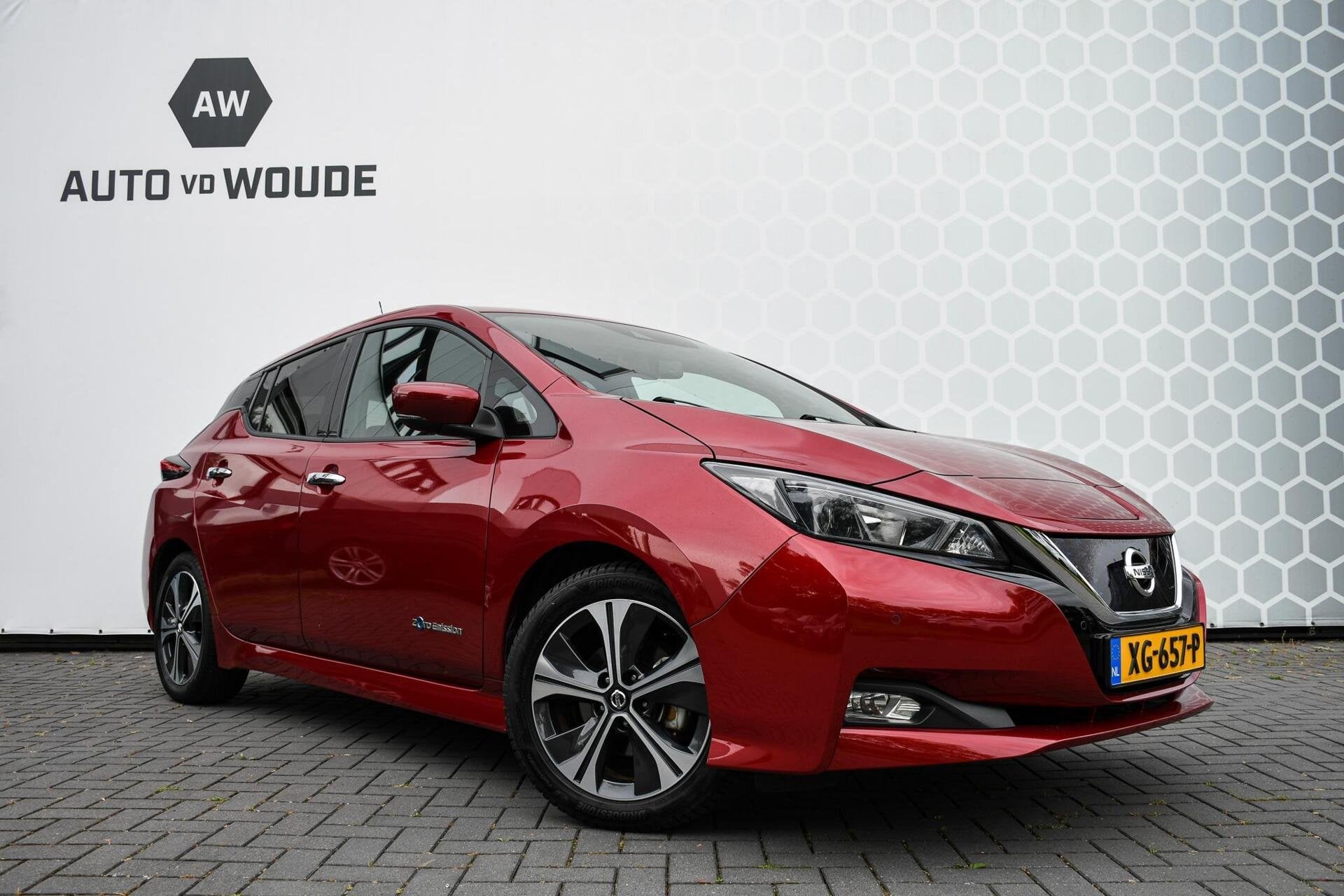 Nissan LEAF Tekna 40 kWh Stuurverwarming Led SOH 93%, Auto's, Nissan, Zwart, 150 pk, Origineel Nederlands, Leaf