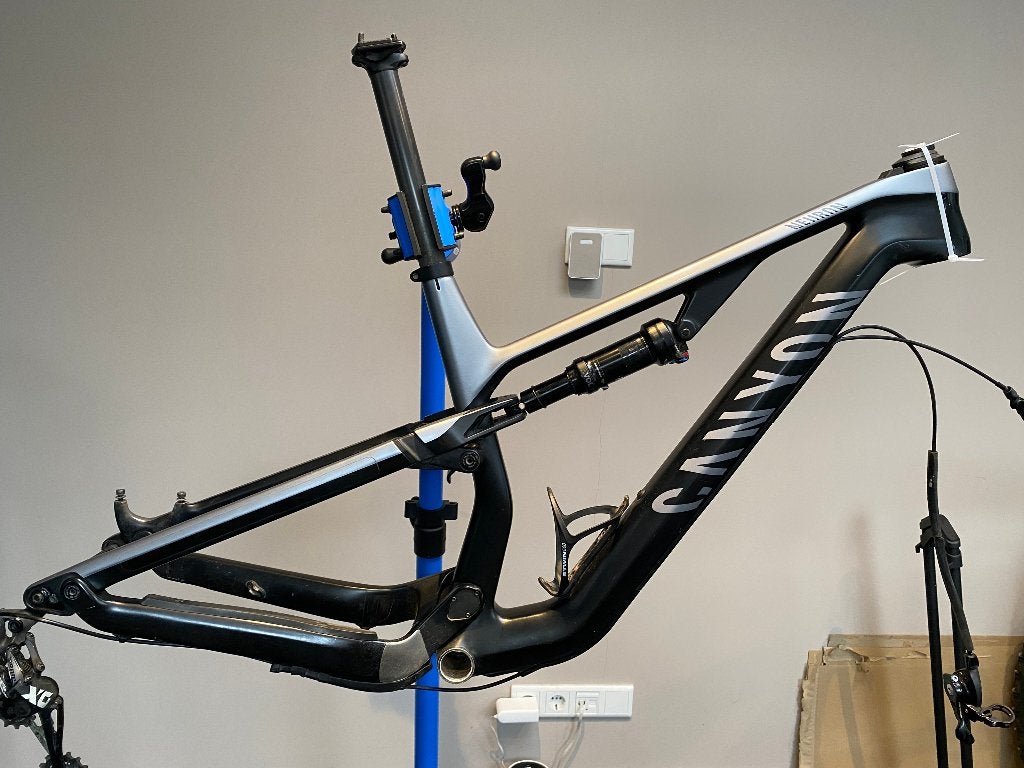 Canyon Neuron CF Frameset, Gebruikt, Fully, Schijfrem, Ophalen