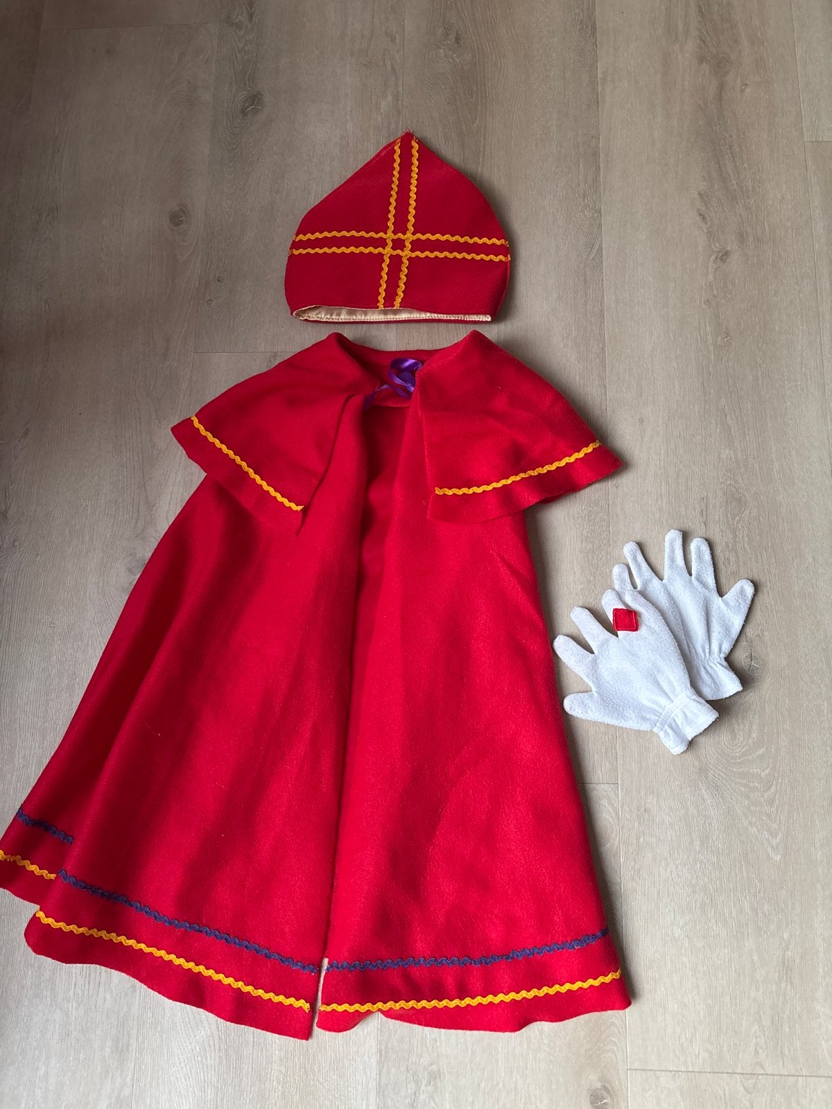 Sinterklaas kostuum voor kinderen - compleet met mijter, Ophalen of Verzenden, Gebruikt, 122 t/m 128, Jongen of Meisje