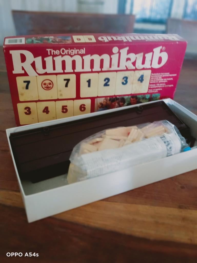 Rummikub - Het originele cijferspel, Drie of vier spelers, Ophalen of Verzenden, Gebruikt, Goliath