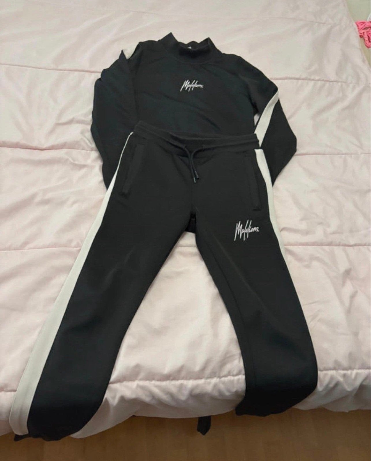 Malelions trainingspak XS - Zwart met roze streep, Kleding | Dames, Malelions, Zwart, Ophalen of Verzenden, Maat 34 (XS) of kleiner