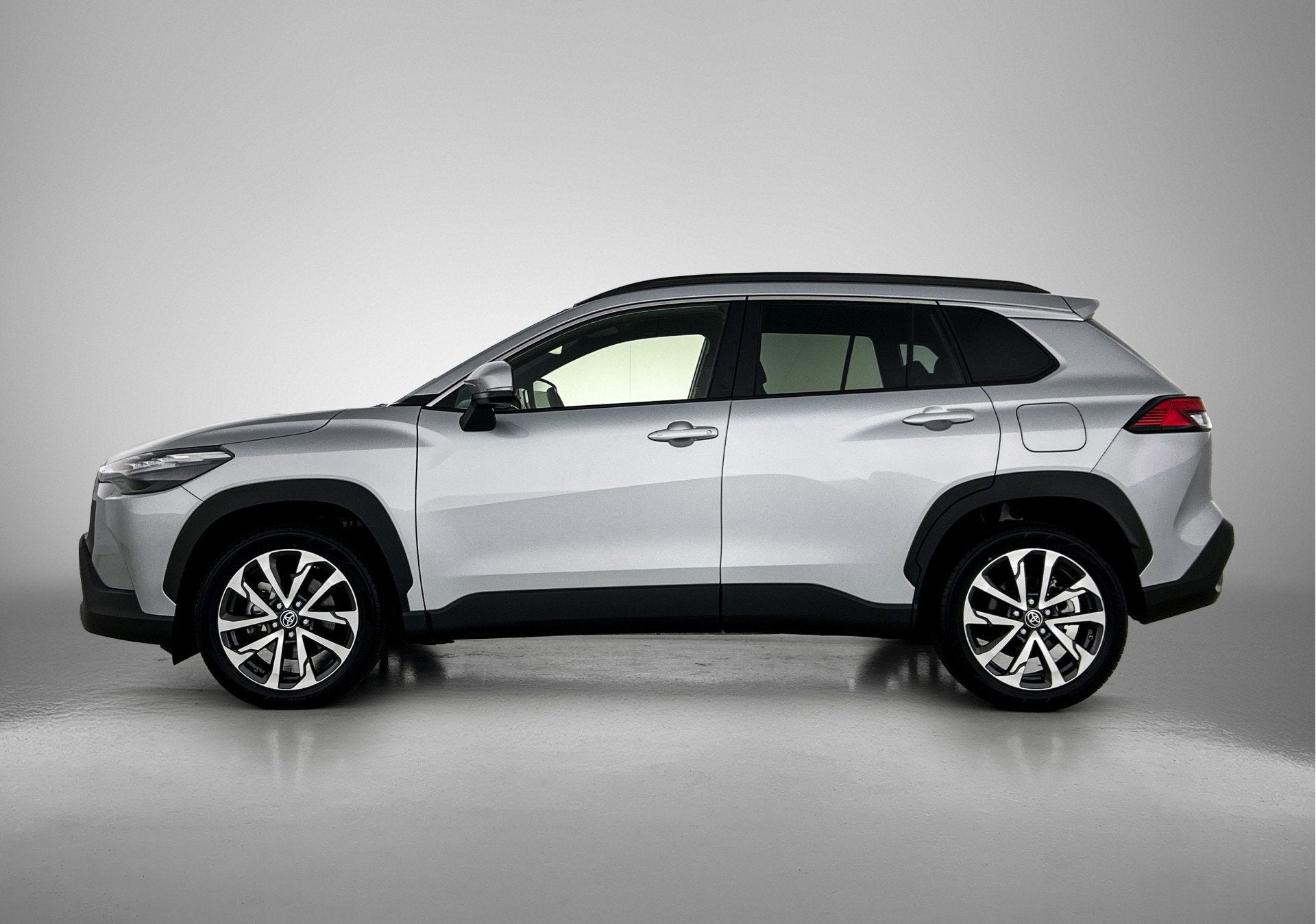Toyota Corolla Cross Hybrid 140 Style | BTW Voertuig | Dodeh, Auto's, Stof, Gebruikt, 4 cilinders, Origineel Nederlands