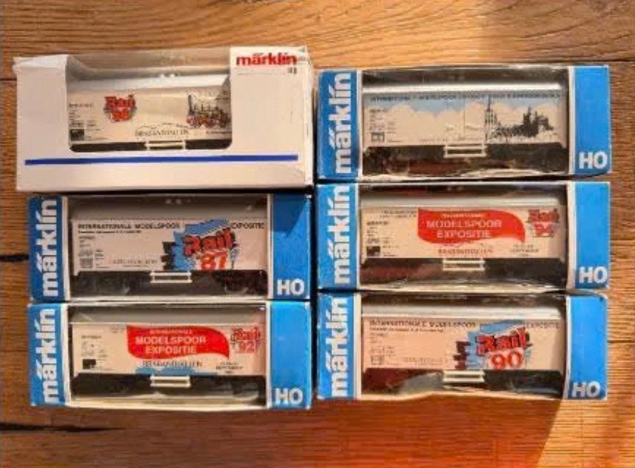 6 Marklin brabanthallen wagons 1985, 87, 90, 92, 94 en 96., Ophalen, Wisselstroom, Märklin, Nieuw