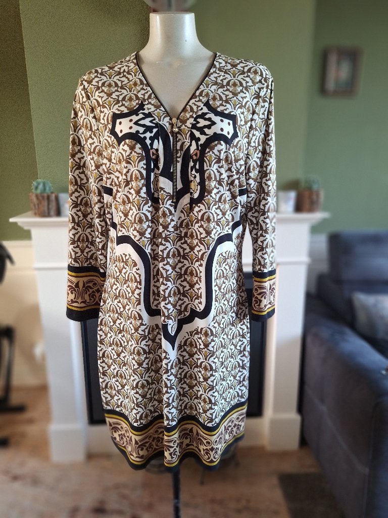K-design prachtig wit bruin zwarte jurk in maat XXL, K-design, Verzenden, Zwart, Maat 42/44 (L)