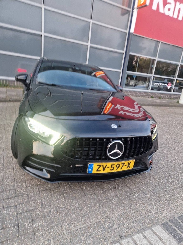Mercedes-Benz A-Klasse A 180 136pk 7G-DCT 2019 Zwart Amg pak, Auto's, Mercedes-Benz, 136 pk, 4 cilinders, Zwart, Origineel Nederlands