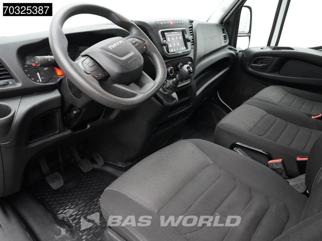 Iveco Daily 35C16 3.0L Kipper Dubbellucht 3,5t Trekhaak Navi, Auto's, 3010 kg, Stof, Gebruikt, Euro 6