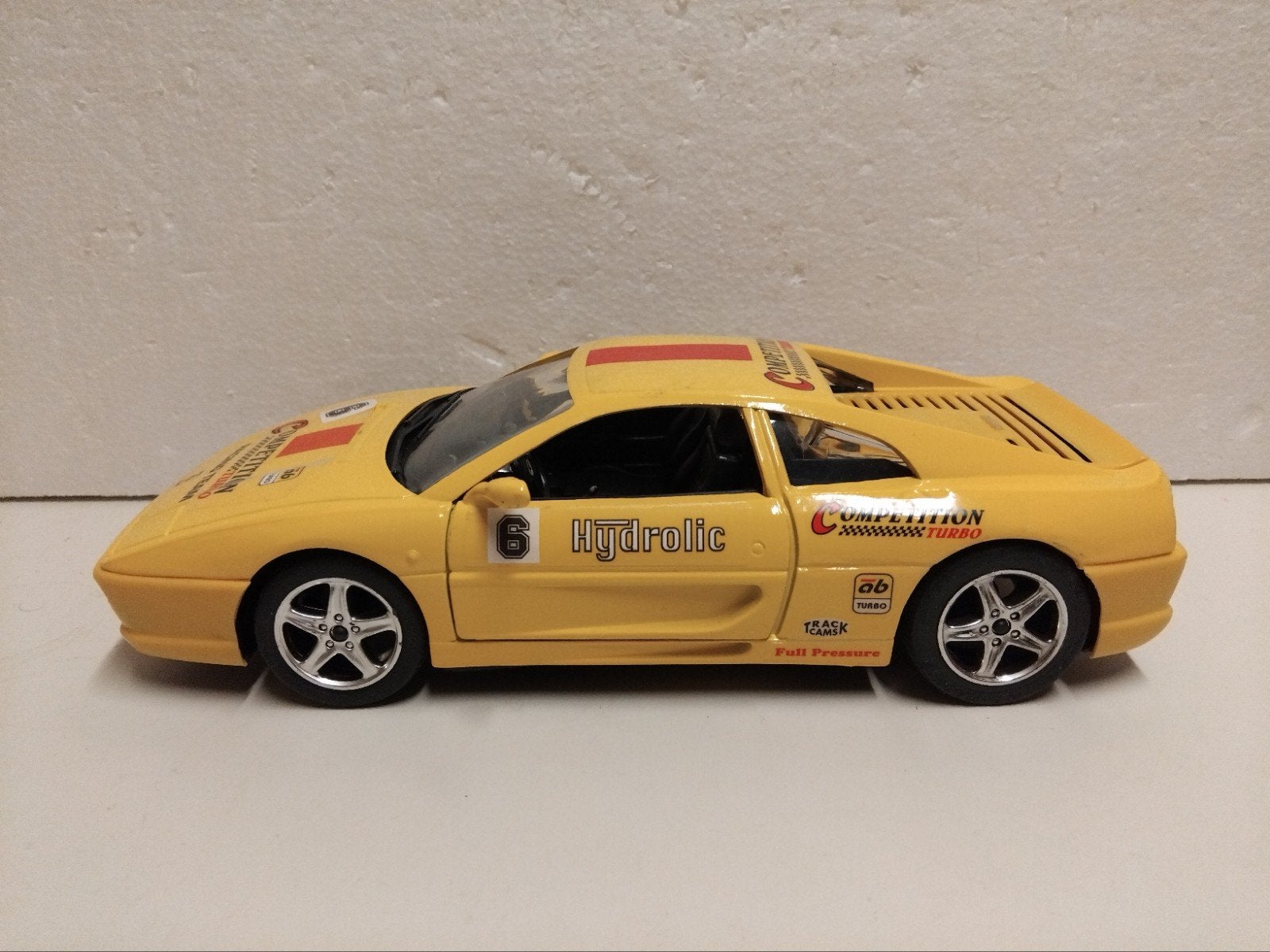 Ferrari F 355 Challenge Competition Majorette 1:18 KRD, Ophalen of Verzenden, Zo goed als nieuw, Auto, Overige merken