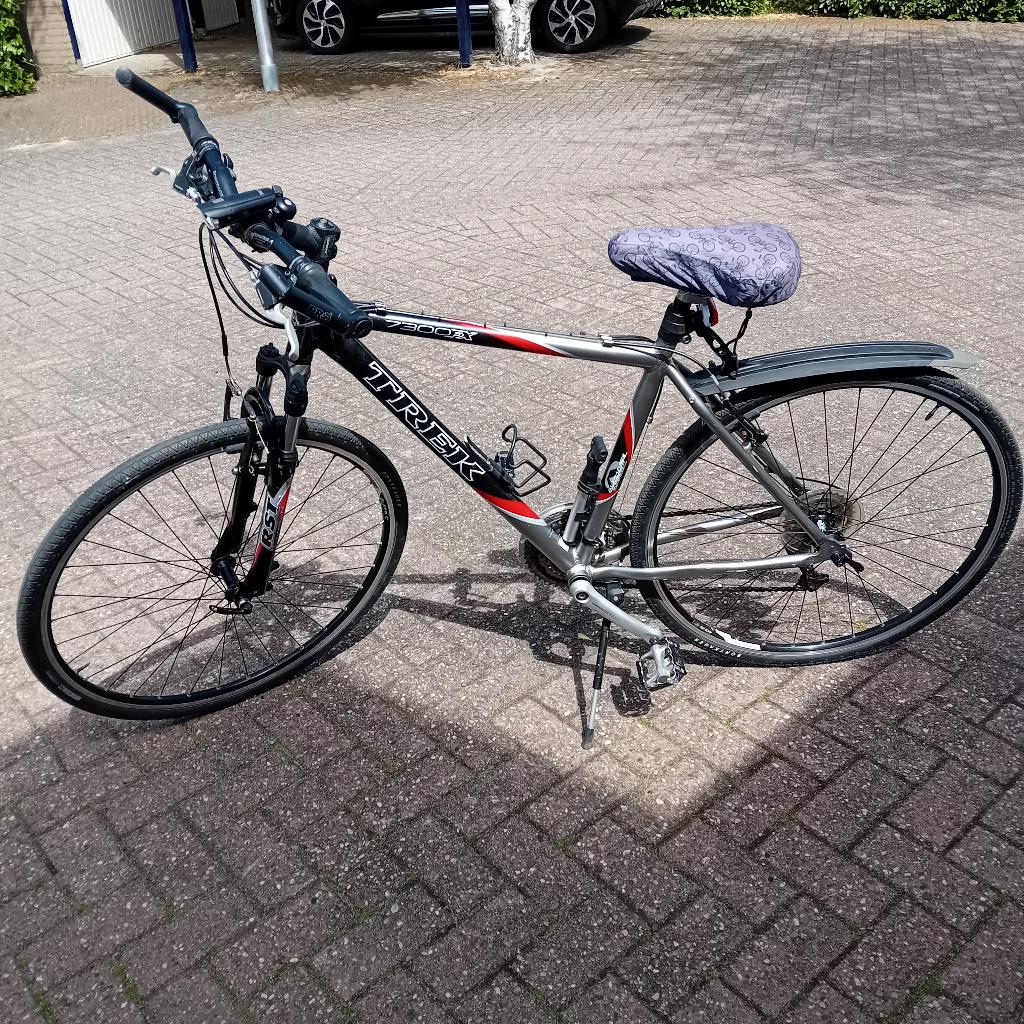 Te koop sportieve Trek 7300 FN  / RST fiets, Fietsen en Brommers, Fietsen | Mountainbikes en ATB, Ophalen, Gebruikt, Trek, Heren