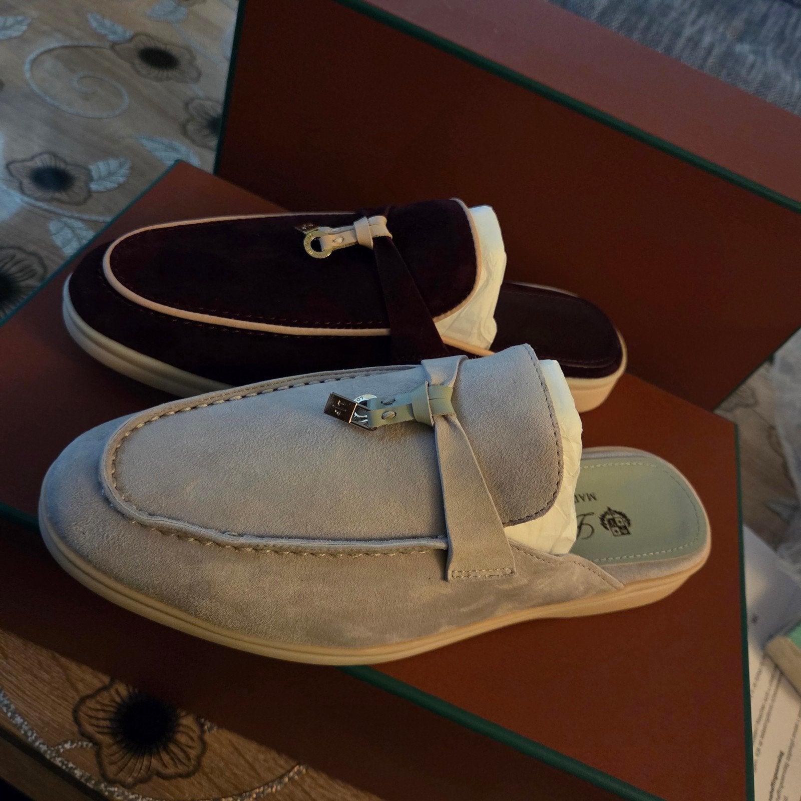 Loro piana instappers nieuw en compleet, Ophalen of Verzenden, Nieuw, Overige kleuren, Instappers
