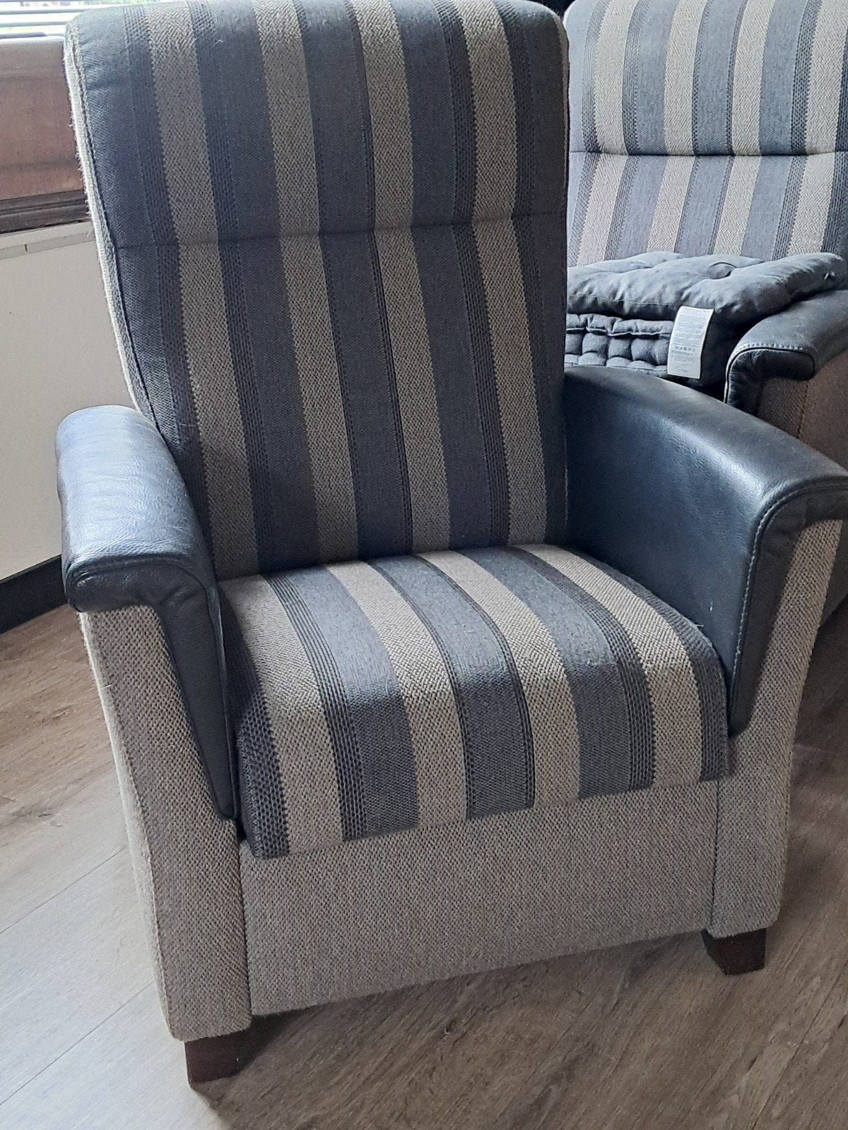 2 zware stoelen, Huis en Inrichting, Ophalen, Gebruikt, 75 tot 100 cm, 50 tot 75 cm