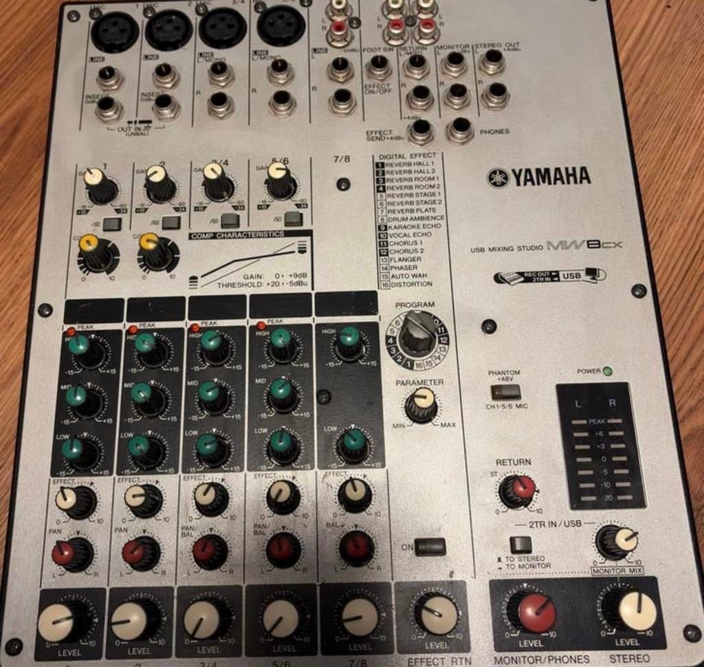Yamaha MW8CX USB Mengpaneel, Ophalen of Verzenden, Gebruikt, 5 tot 10 kanalen, Microfooningang
