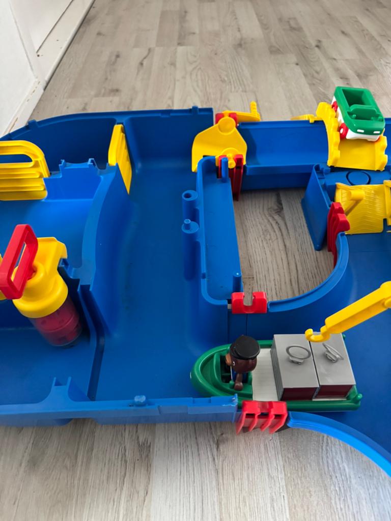 Aquaplay megabrug waterbaan, Ophalen, Zo goed als nieuw, Elektrisch, Overige merken