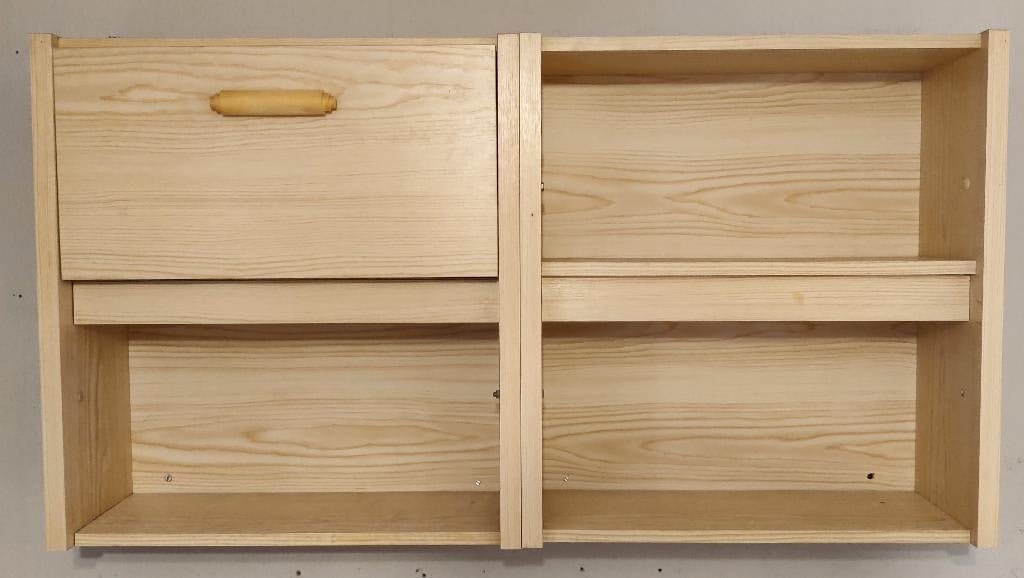 2 hangkastjes waarvan 1 met klep Ook stapelbaar, Huis en Inrichting, Ophalen, Met klep(pen), Zo goed als nieuw, Minder dan 150 cm