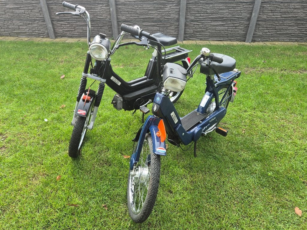 2 x Vespa snor, Fietsen en Brommers, Ophalen, Ciao, Zo goed als nieuw, Maximaal 25 km/u